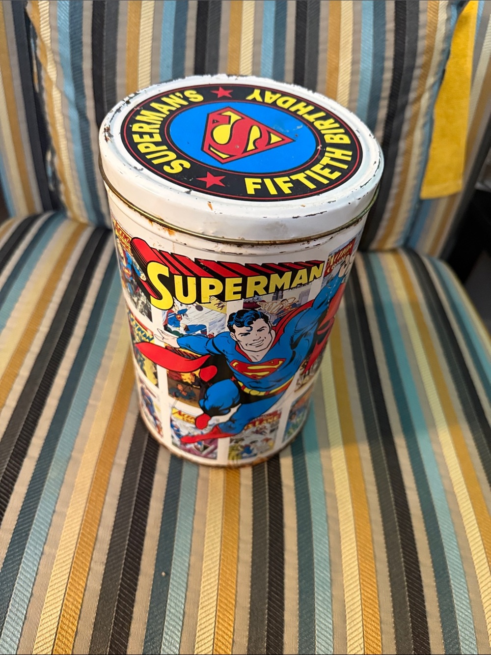 Superman Vintage Comic Tin - Blue, Red, Yellow